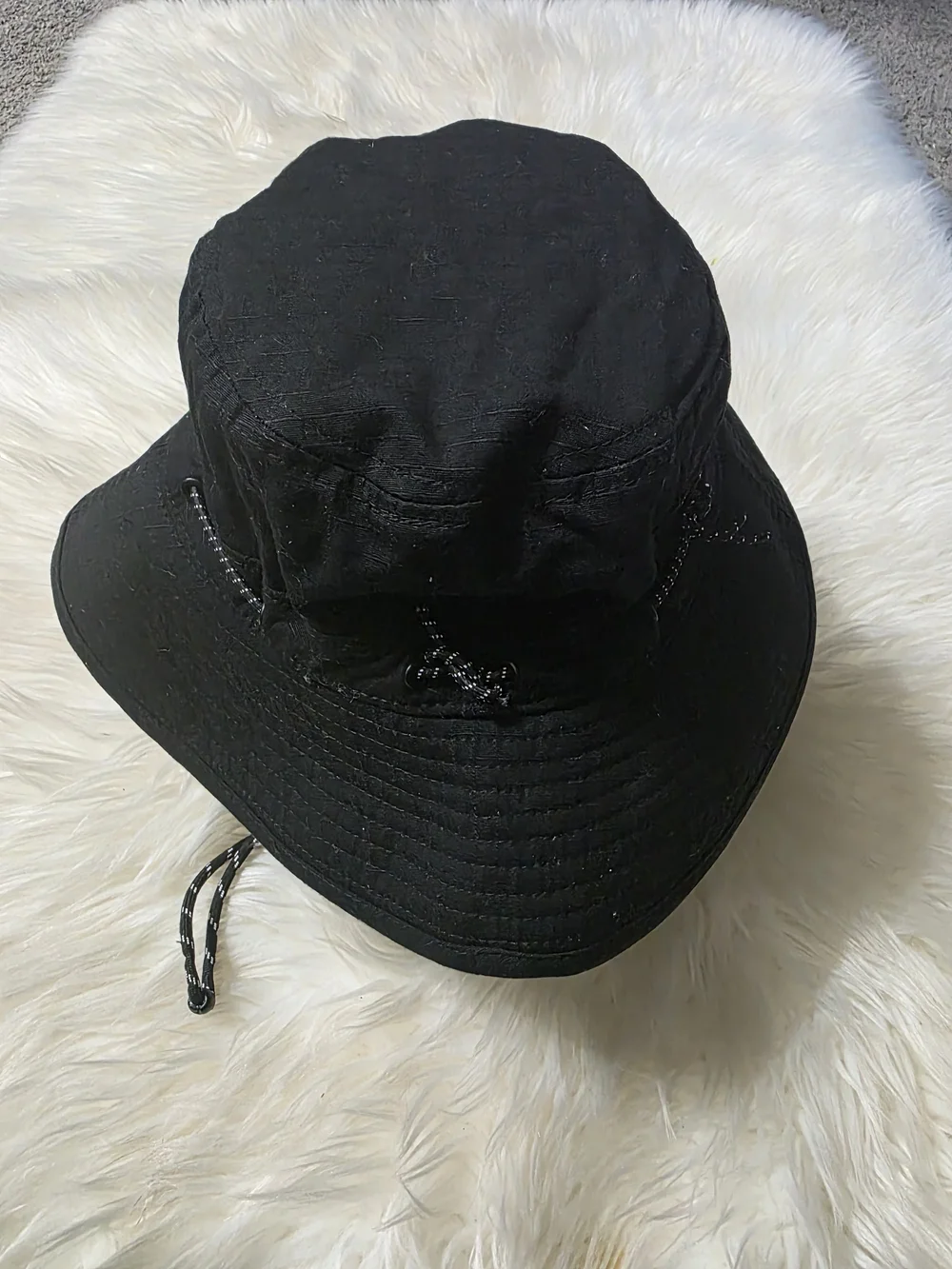 adidas classic bucket